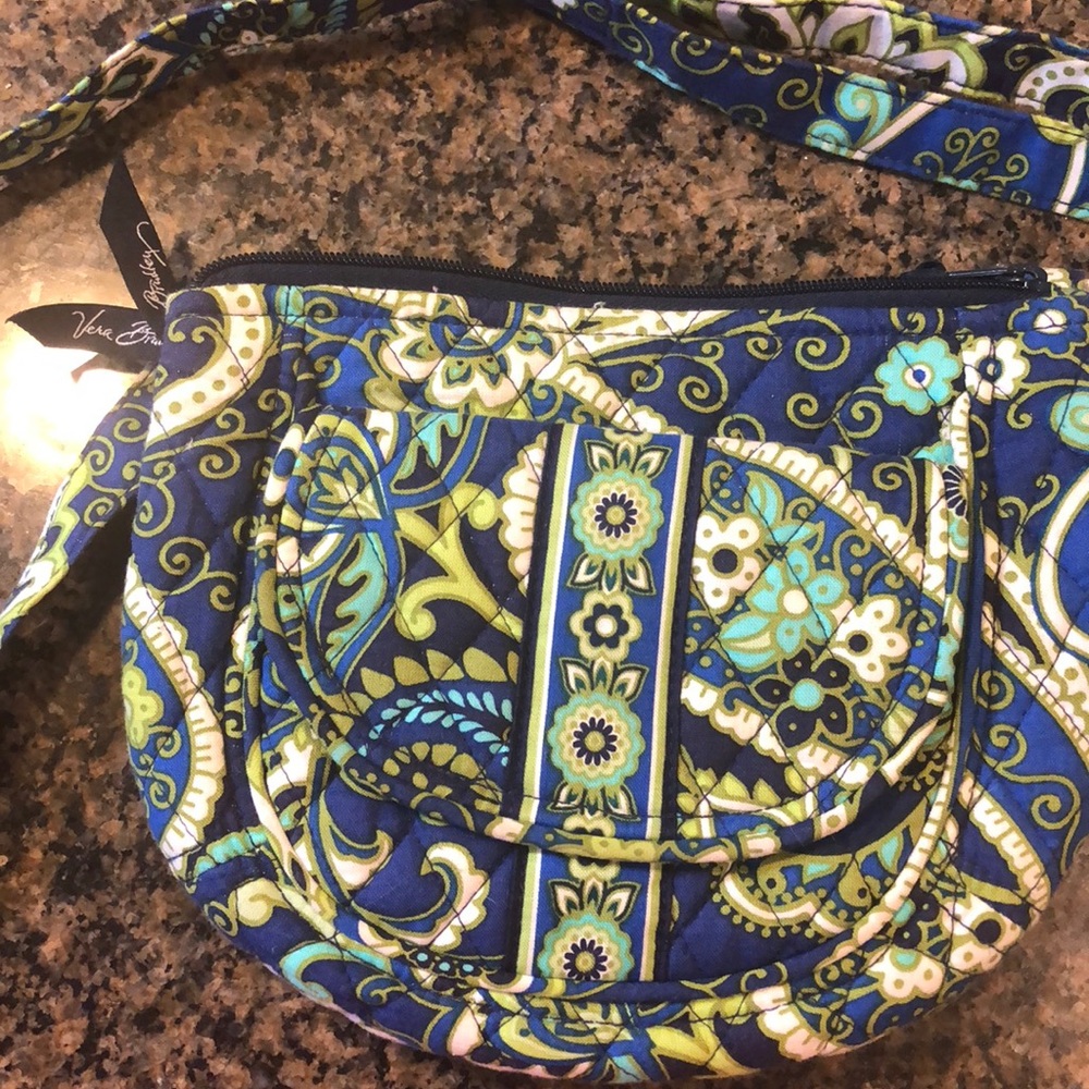 Vera Bradley Cross Body Like New Condition
